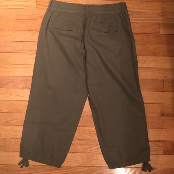 LOFT capris - Picture 2 of 2